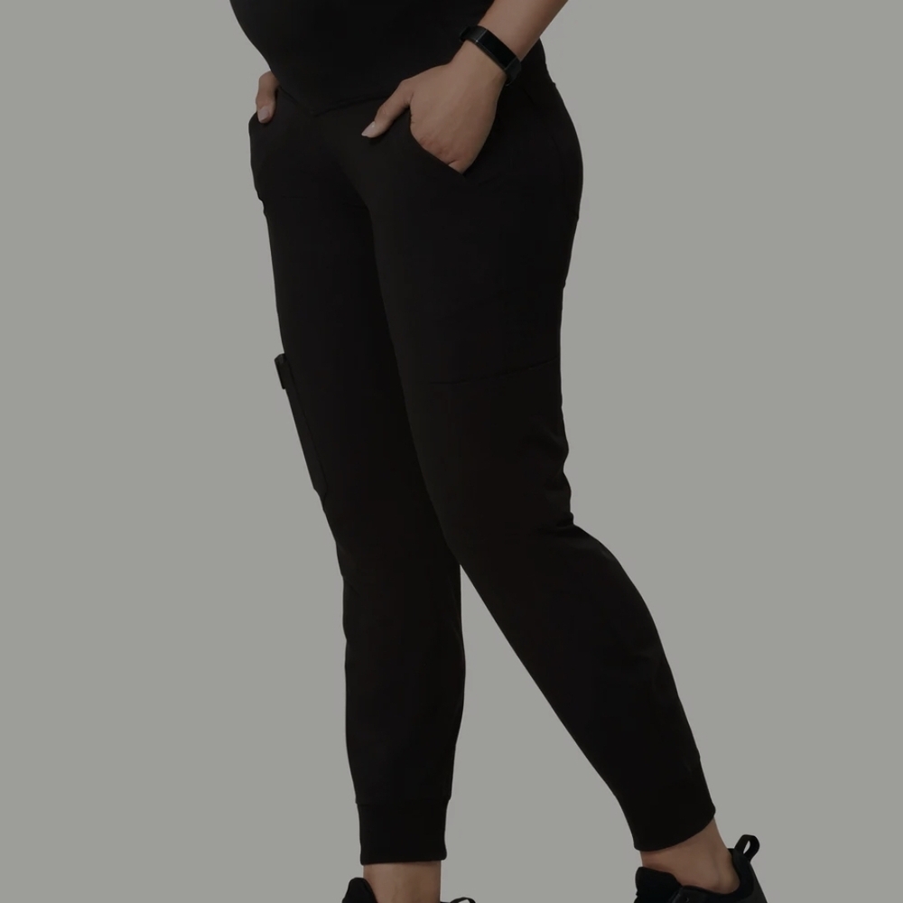 Women’s Black Jogger Pants with Side Pocket